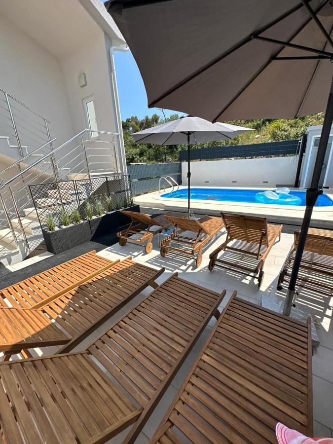 Villa Milena-With A Pool Trogir Exterior foto