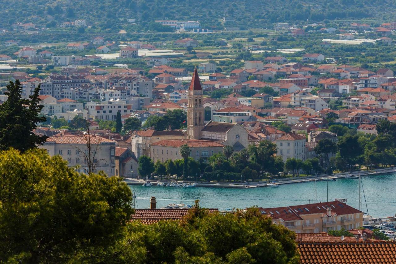 Villa Milena-With A Pool Trogir Exterior foto
