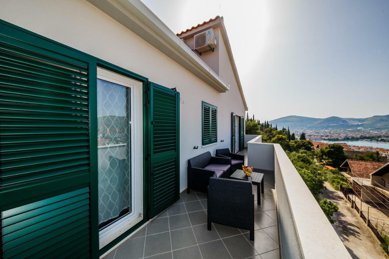 Villa Milena-With A Pool Trogir Exterior foto